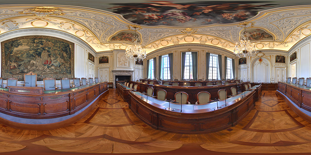 Council Chamber - City Hall · La Violette