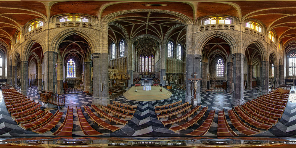 The Gothic Nave · Central View toward the Choir - Saint Martin